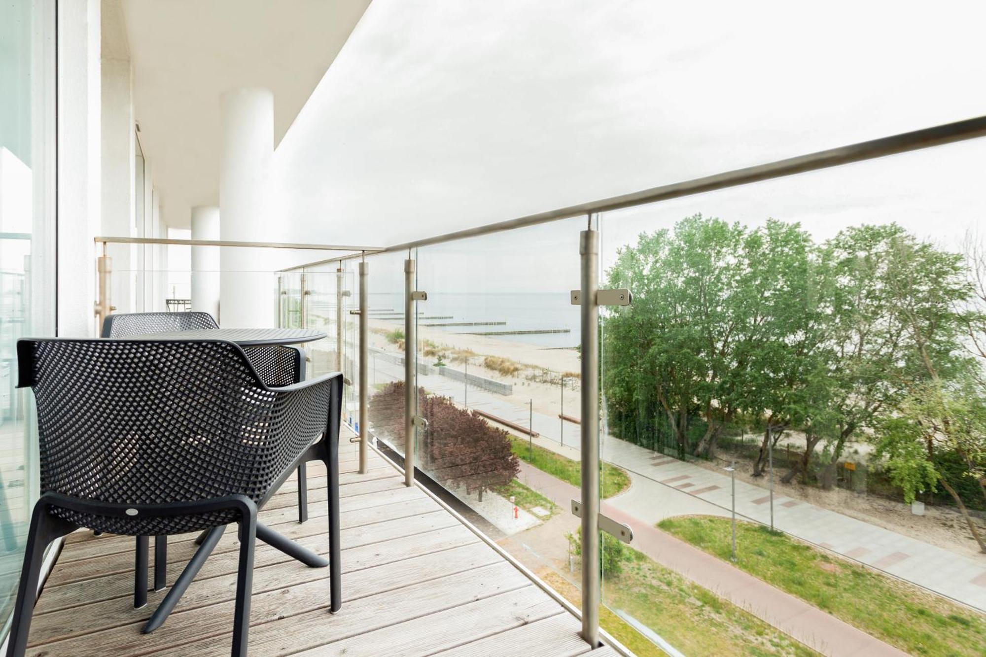 Ultra Marine By Zdrojowa Hotel Kolobrzeg Exterior photo