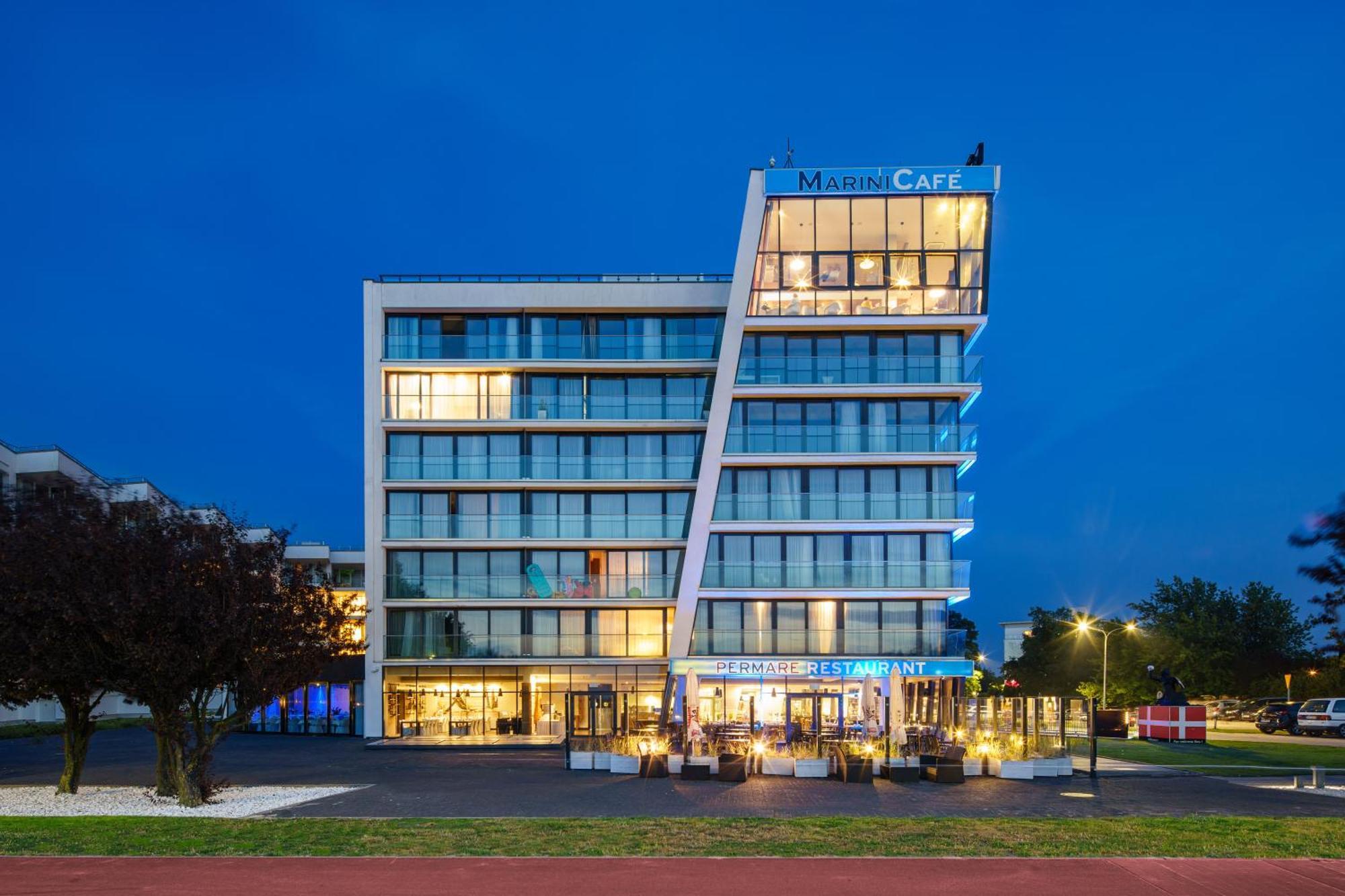 Ultra Marine By Zdrojowa Hotel Kolobrzeg Exterior photo