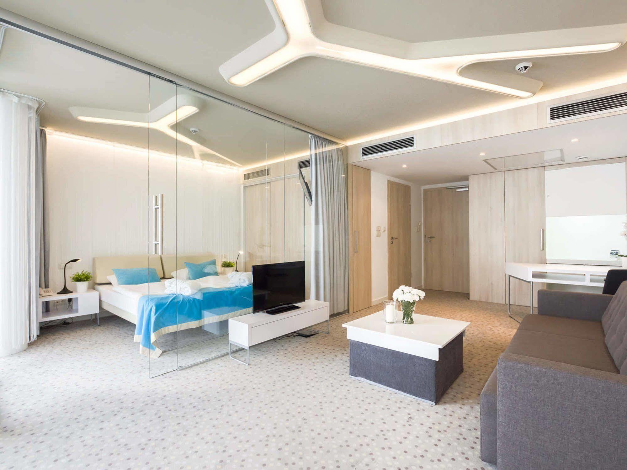 Ultra Marine By Zdrojowa Hotel Kolobrzeg Exterior photo